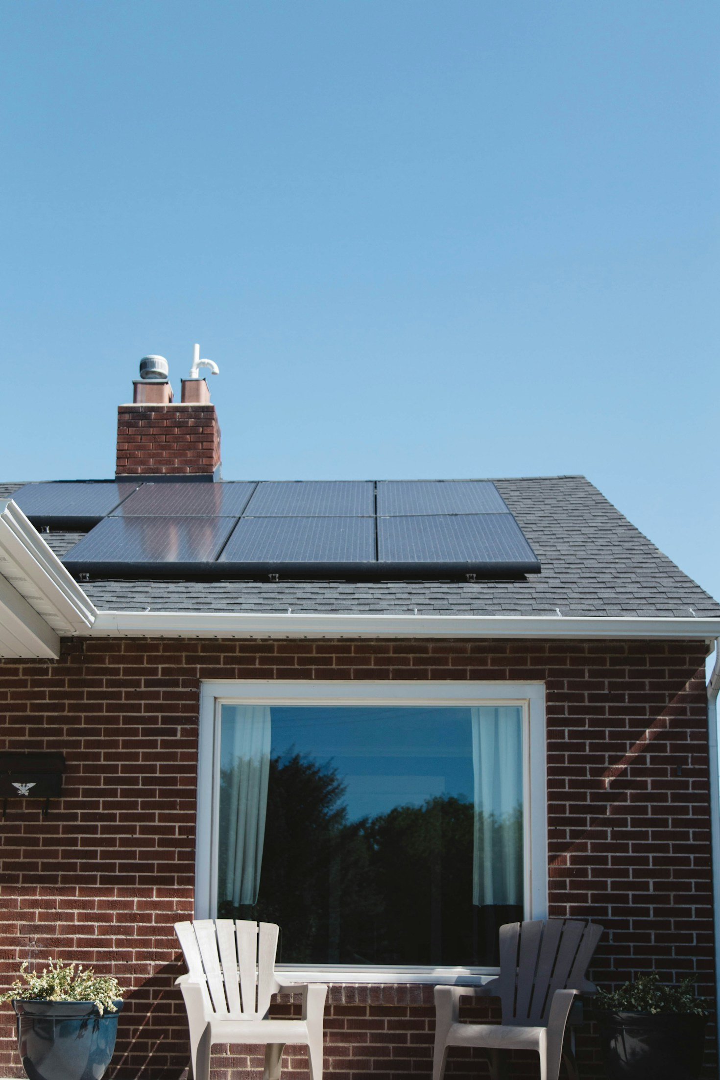 How Businesses Benefit from Solar Solutions